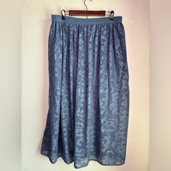 Lane Bryant Steel Gray Lace Overlay A-Line Elastic Waist Maxi Midi Skirt 14/16 - Picture 3 of 7
